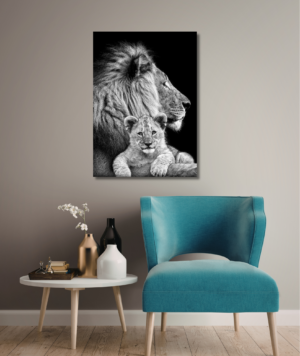 Cuadro animales - León cuidando de su cría